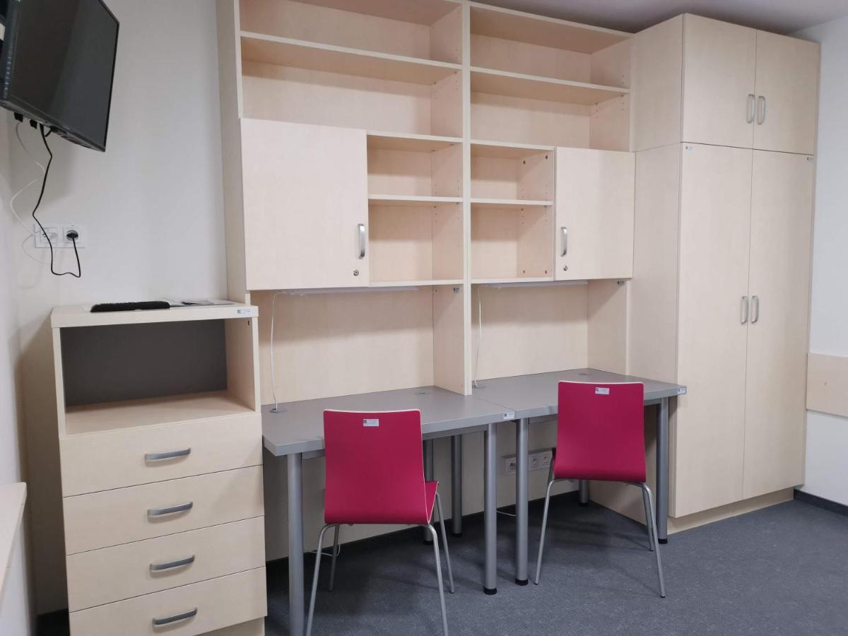 הוסטל קרקוב Dom Studencki Zaulek מראה חיצוני תמונה